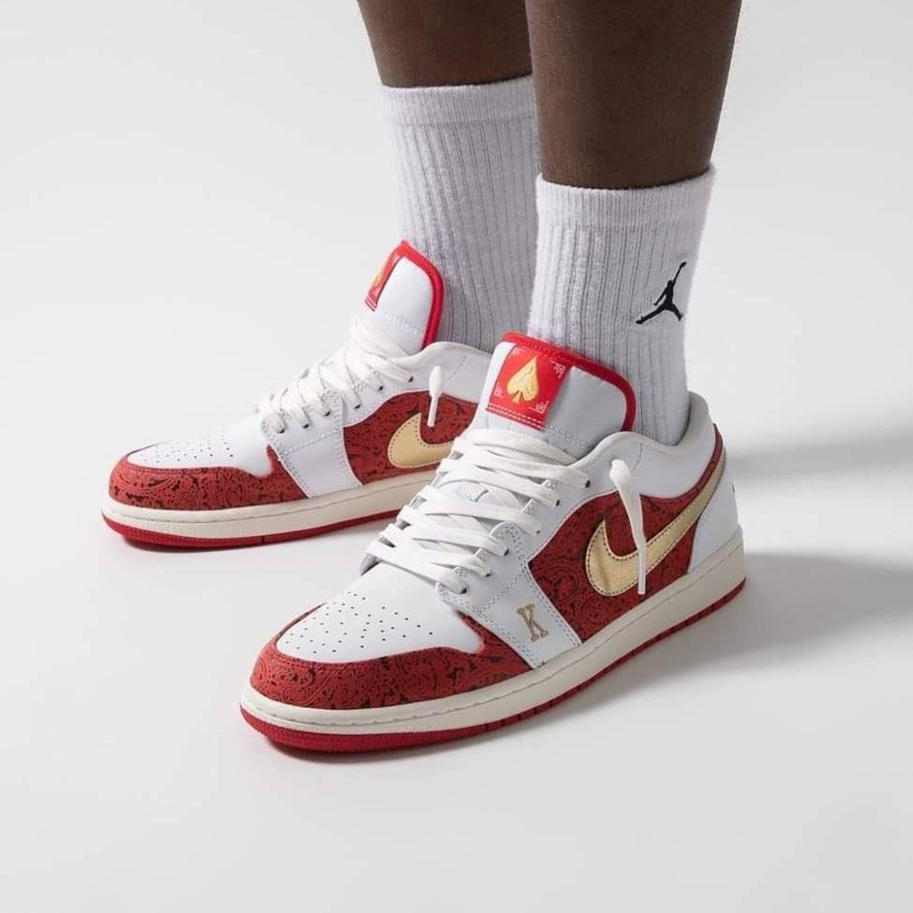 New Air Jordan 1 Low SE GS 'Spades'